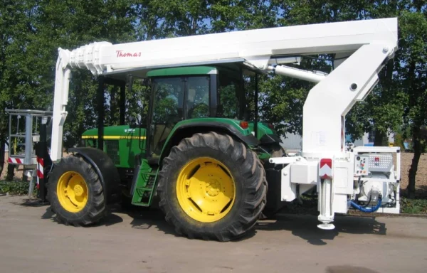 28 meter Tractorhoogwerker